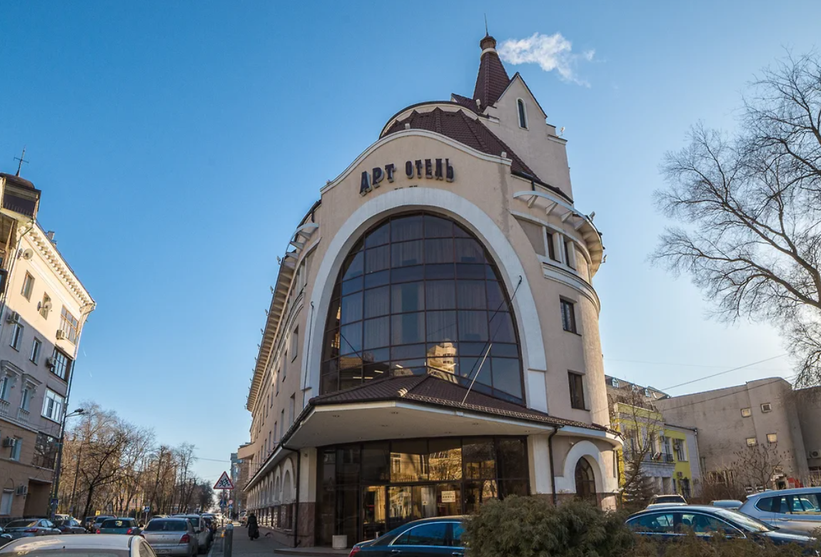 Номерной фронт. Воронежские Ramada Plaza и «Арт-отель» завершают переход к ДСК