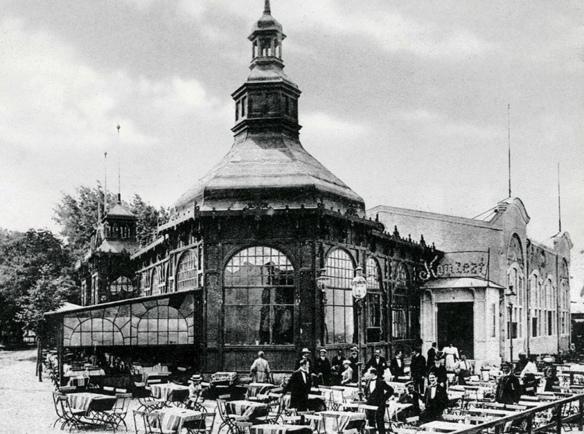 Звёзды курорта. В Кранце лучшие кафе и рестораны находились на променаде