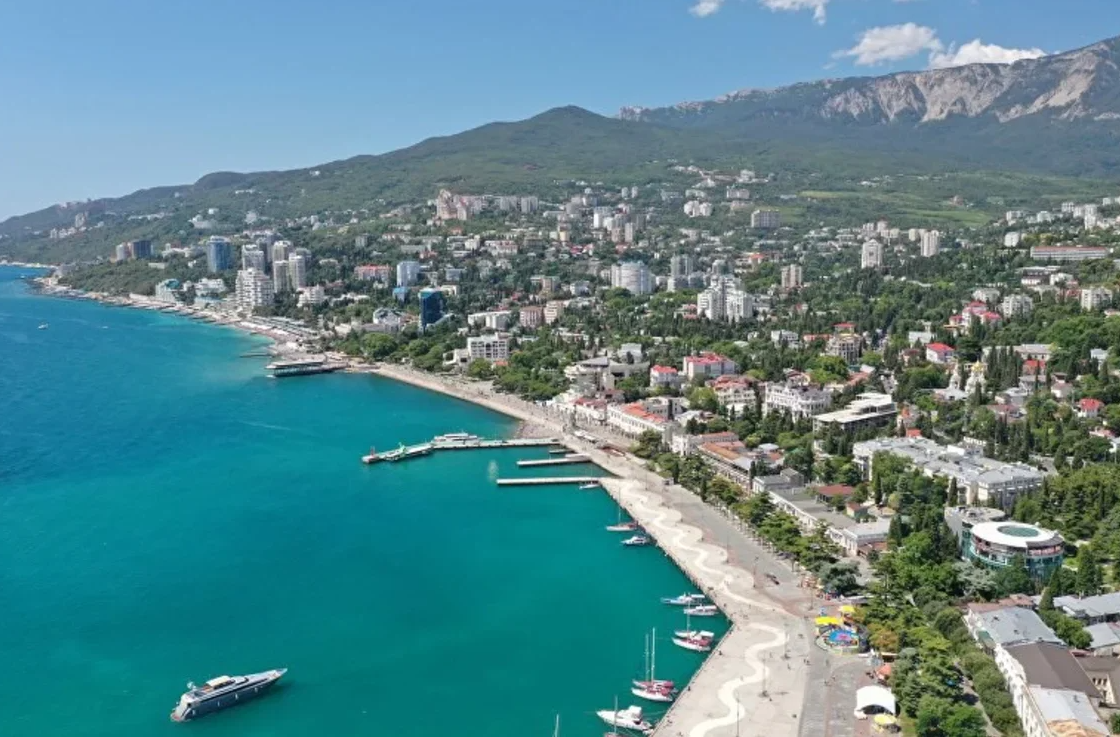Крымские власти озвучили прогнозы по турпотоку на полуостров в 2023 году