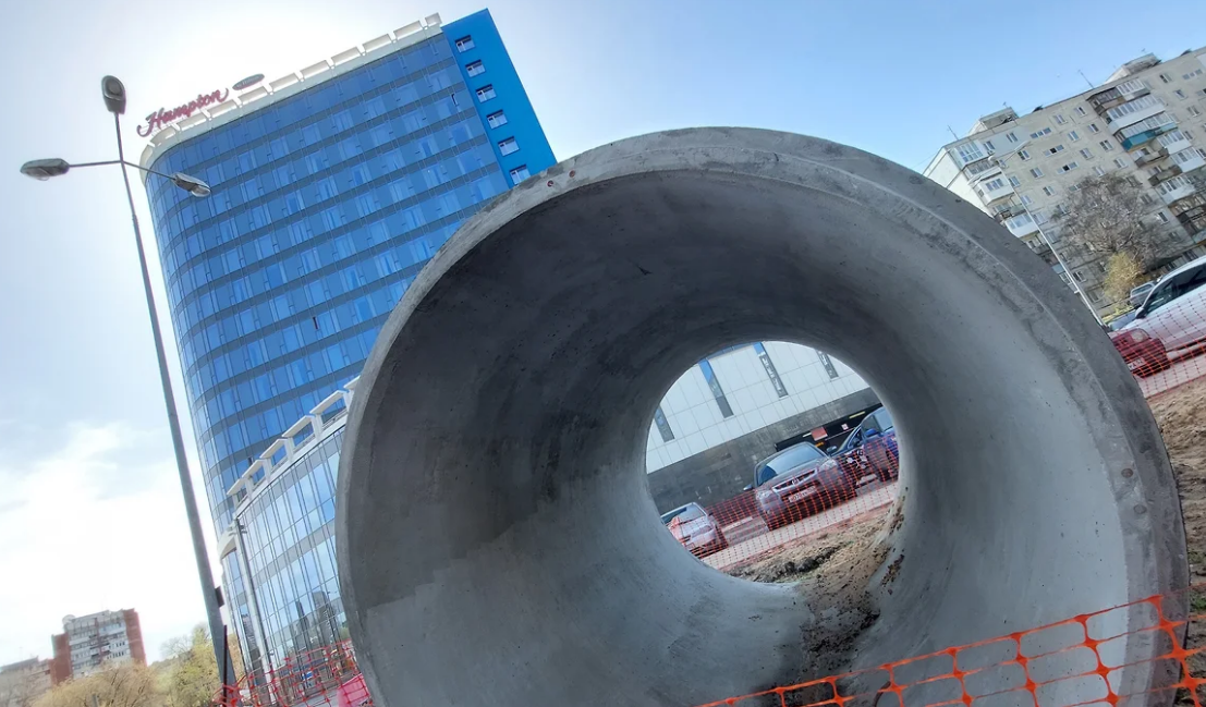 «Теплоэнерго» благоустроит территорию отеля Hampton после жалобы губернатору