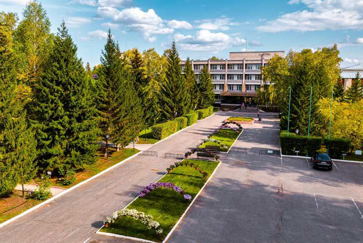 Санаторий «Краснозерский» принял первых гостей в домиках по нацпроекту «Туризм и индустрия гостеприимства»