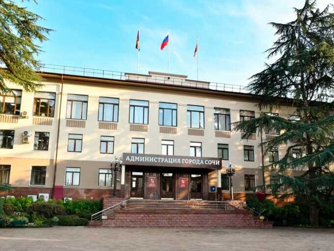 Суд отказал администрации Сочи признать один из отелей курорта самостроем