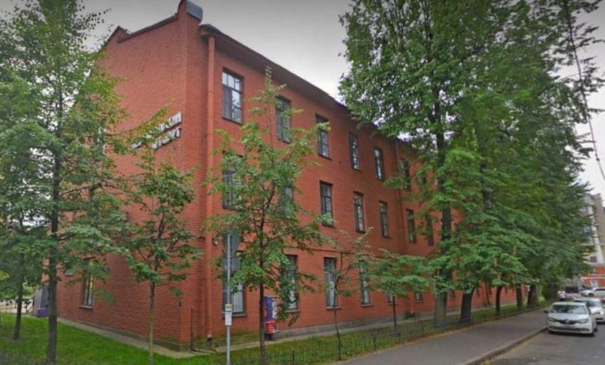 Девелопер купил небольшой отель в Петроградском районе Петербурга