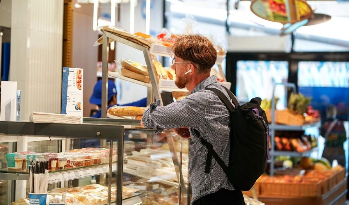 Стол заказов: продуктовые ретейлеры масштабируют ресторанный бизнес
