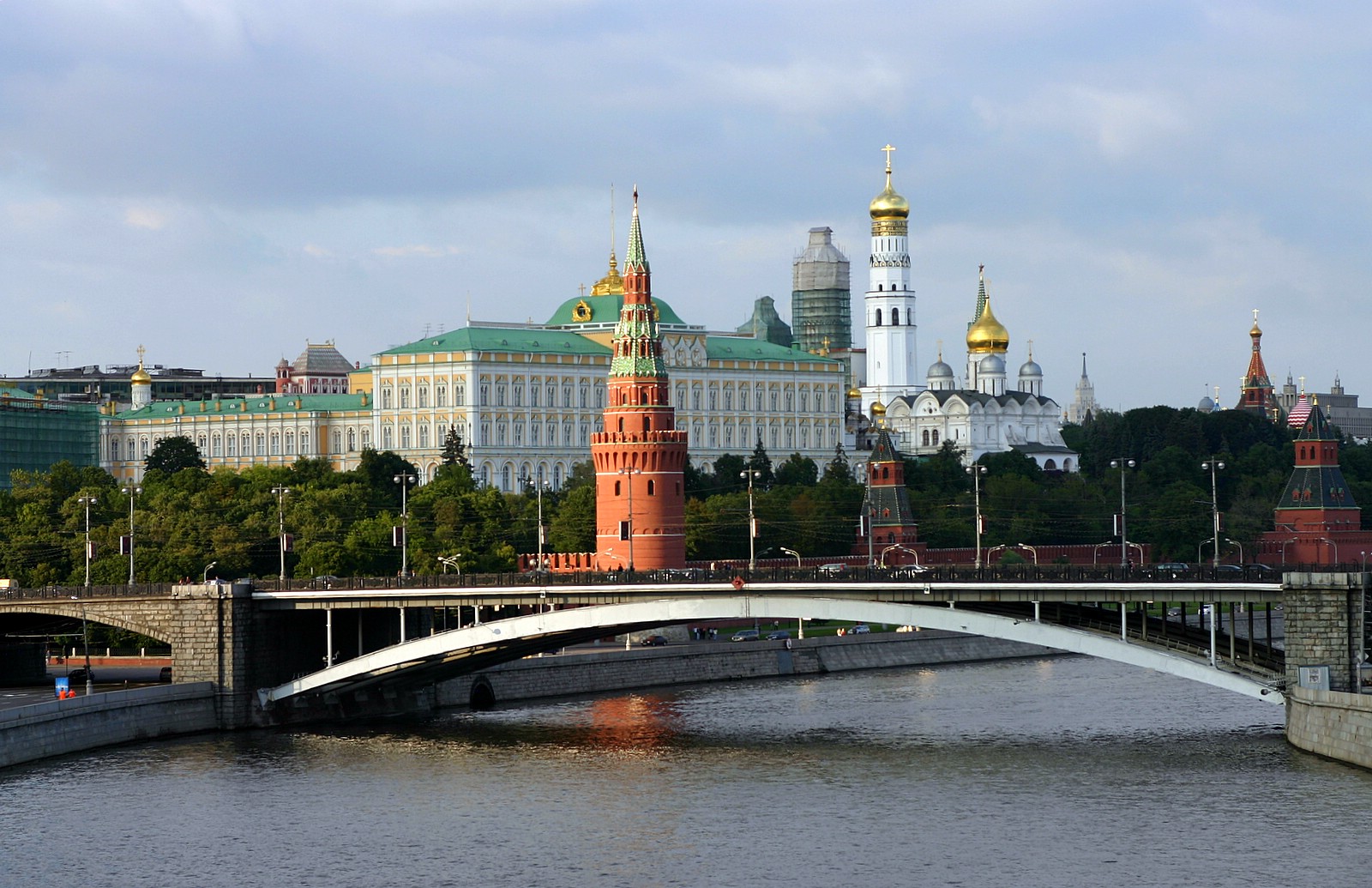 Москва стала седьмой в рейтинге самых дорогих для туристов городов мира