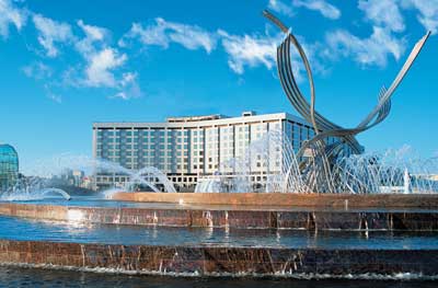 Мэрия Москвы определилась с ценой на гостиницу «Radisson SAS Славянская»