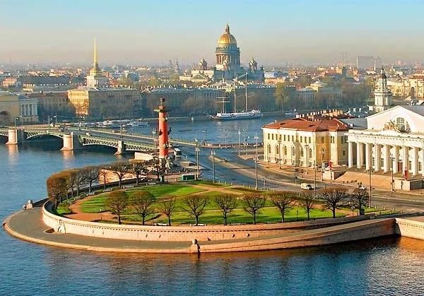 Турпоток в Санкт-Петербург может достичь восемнадцати миллионов туристов в год